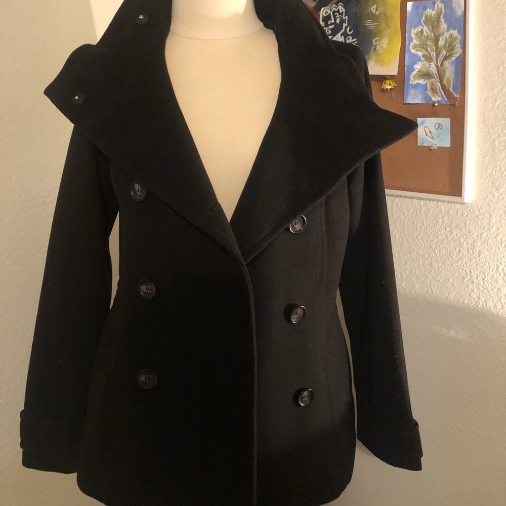 black coat - Picture 2 of 2